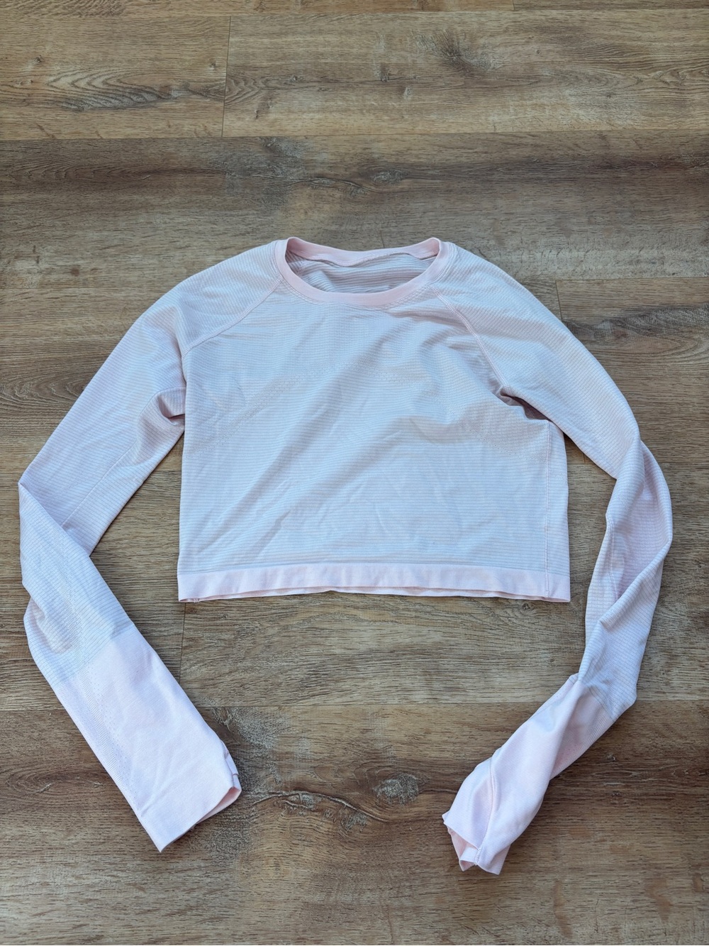 lululemon athletica Pale Pink Long Sleeve Cropped Top